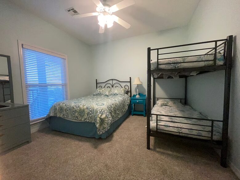 Waterfront Escape 20 minutes to New Orleans - Slidell, Louisiana