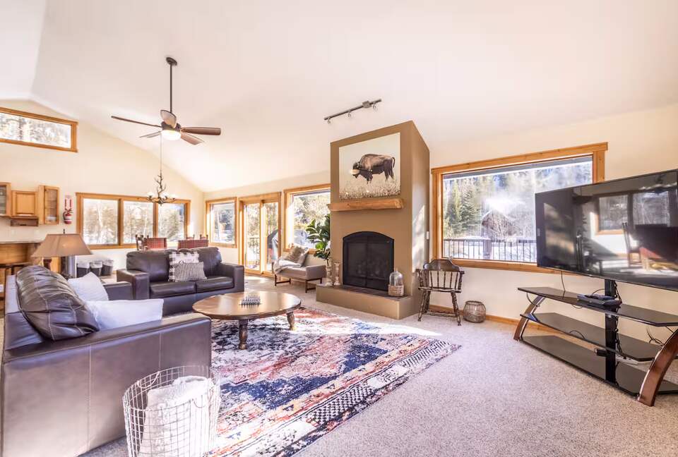 Alpine Hideaway in Keystone with Mountain Views - Keystone, Colorado