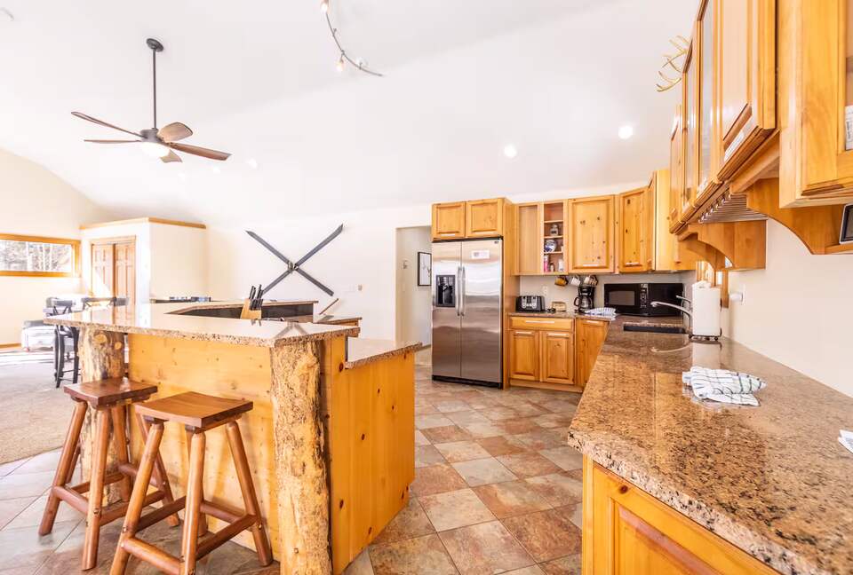 Alpine Hideaway in Keystone with Mountain Views - Keystone, Colorado