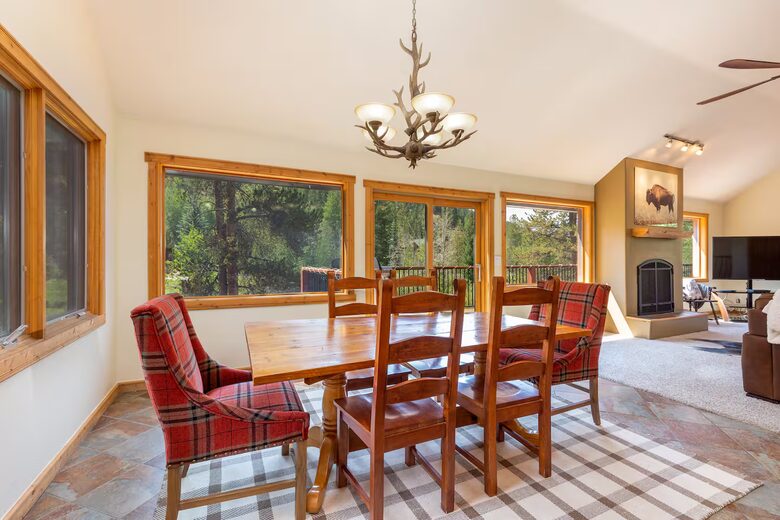 Alpine Hideaway in Keystone with Mountain Views - Keystone, Colorado