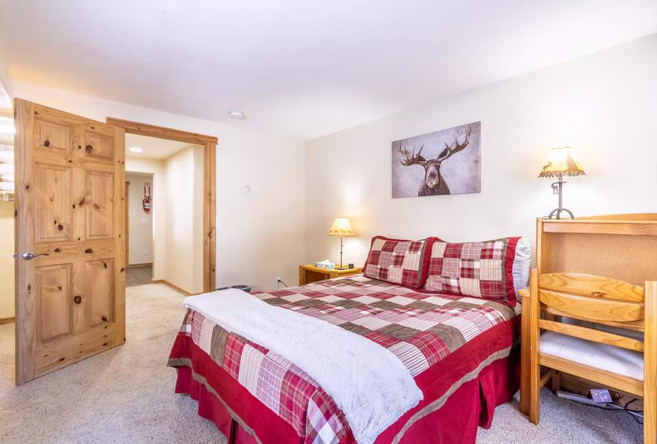 Alpine Hideaway in Keystone with Mountain Views - Keystone, Colorado