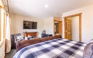 Alpine Hideaway in Keystone with Mountain Views - Keystone, Colorado