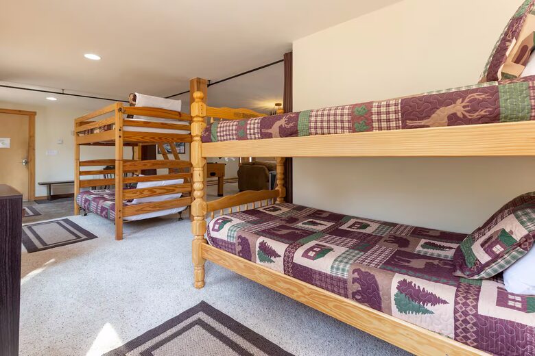 Alpine Hideaway in Keystone with Mountain Views - Keystone, Colorado