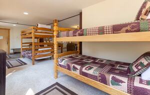 Alpine Hideaway in Keystone with Mountain Views - Keystone, Colorado