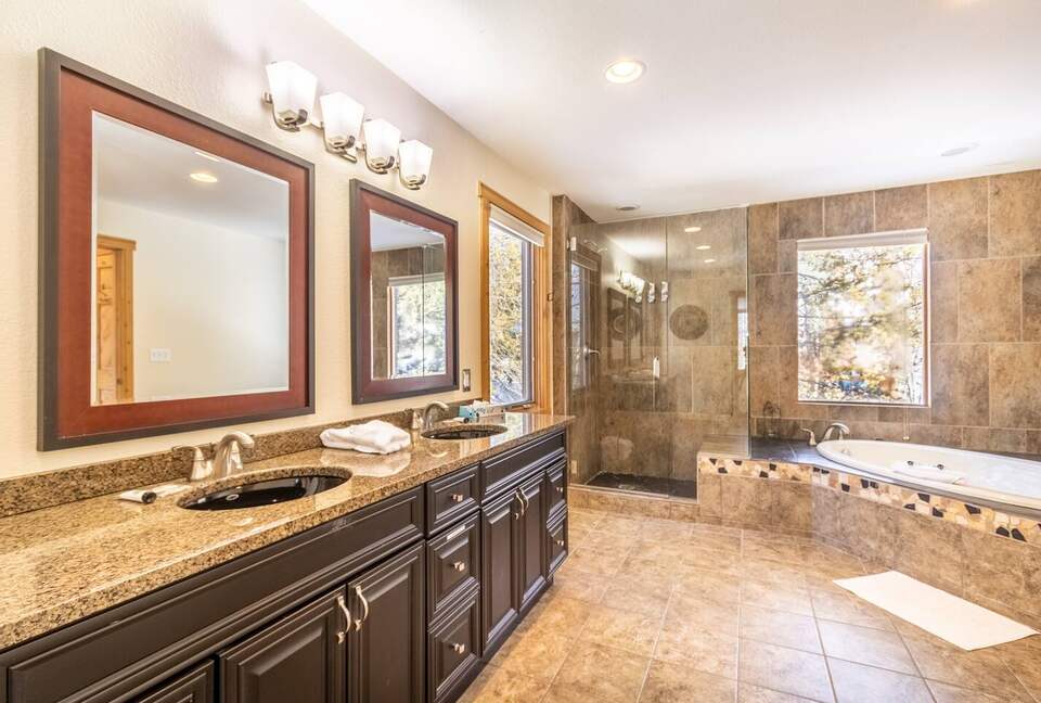 Alpine Hideaway in Keystone with Mountain Views - Keystone, Colorado