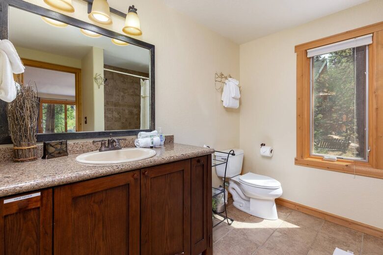 Alpine Hideaway in Keystone with Mountain Views - Keystone, Colorado