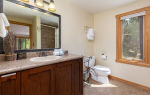 Alpine Hideaway in Keystone with Mountain Views - Keystone, Colorado