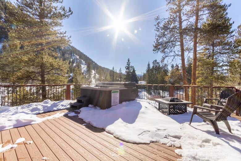 Alpine Hideaway in Keystone with Mountain Views - Keystone, Colorado