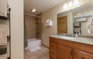 Alpine Hideaway in Keystone with Mountain Views - Keystone, Colorado