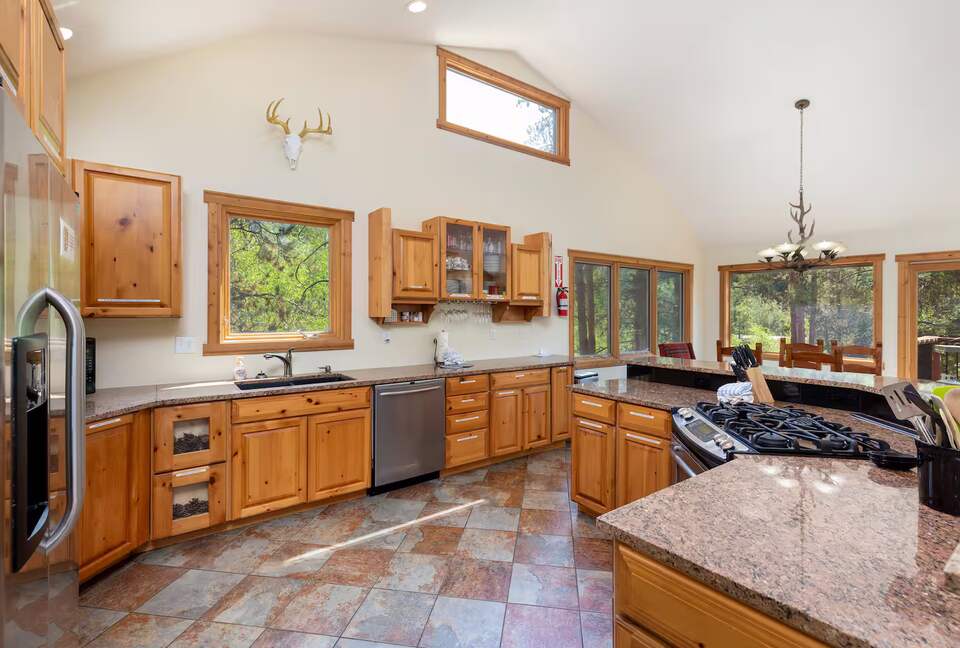 Alpine Hideaway in Keystone with Mountain Views - Keystone, Colorado