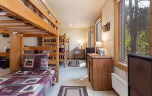 Alpine Hideaway in Keystone with Mountain Views - Keystone, Colorado