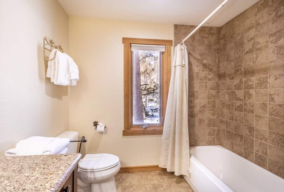 Alpine Hideaway in Keystone with Mountain Views - Keystone, Colorado