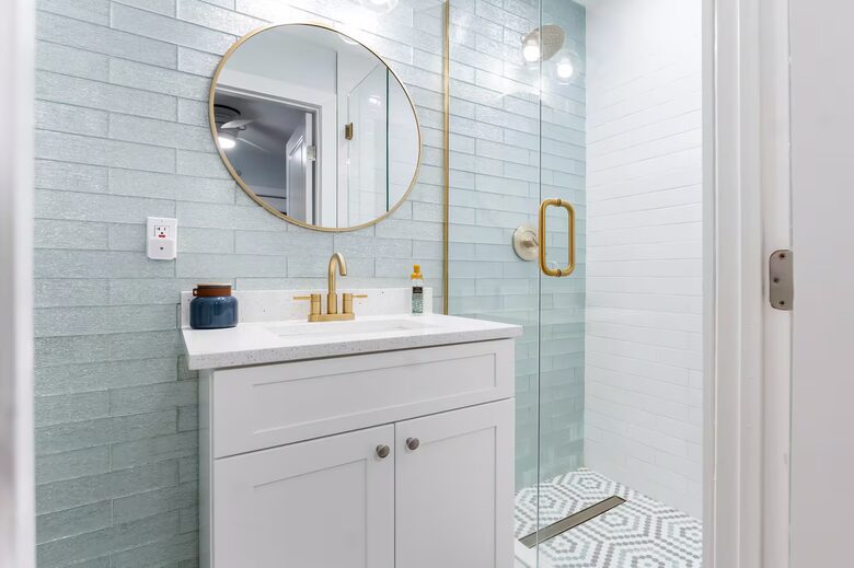 Poolside Bungalow Steps from Indian Rocks Beach - Indian Rocks Beach, Florida