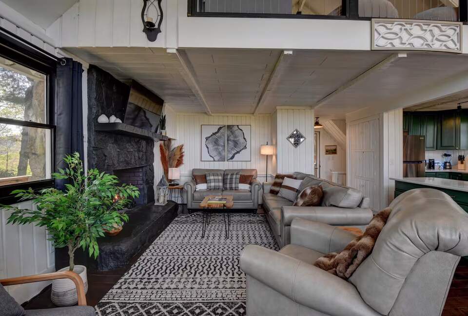 Sky Valley Mountain Retreat with Amenities - Sky Valley, Georgia