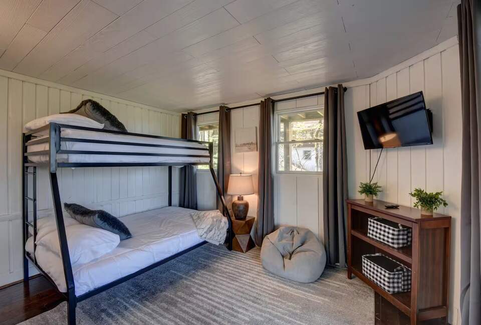 Sky Valley Mountain Retreat with Amenities - Sky Valley, Georgia