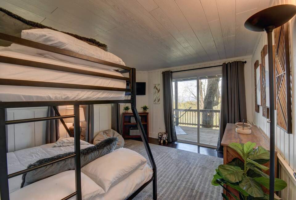 Sky Valley Mountain Retreat with Amenities - Sky Valley, Georgia