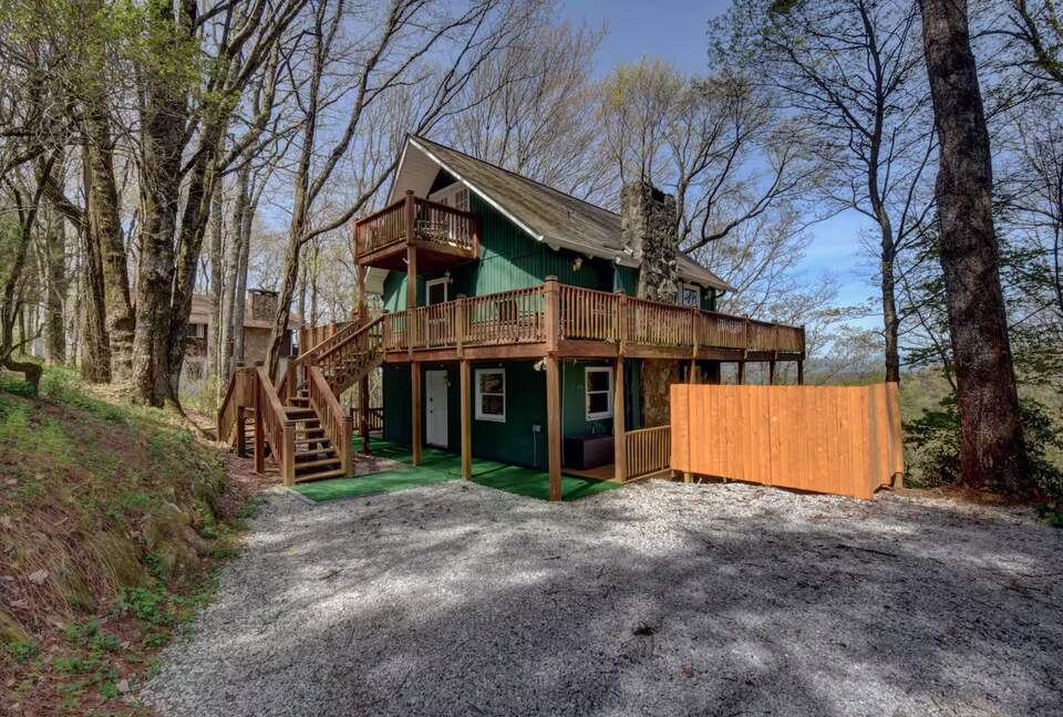 Sky Valley Mountain Retreat with Amenities - Sky Valley, Georgia