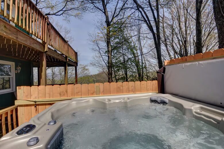 Sky Valley Mountain Retreat with Amenities - Sky Valley, Georgia