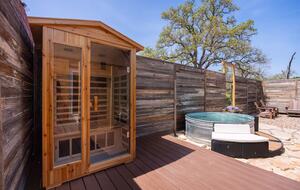 Luxury Retreat | With Hot/Cold Pool & Sauna - Wimberley, Texas