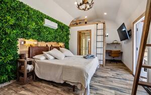 Luxury Retreat | With Hot/Cold Pool & Sauna - Wimberley, Texas