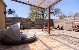 Luxury Retreat | With Hot/Cold Pool & Sauna - Wimberley, Texas