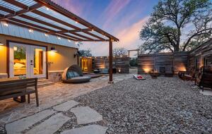 Luxury Retreat | With Hot/Cold Pool & Sauna - Wimberley, Texas