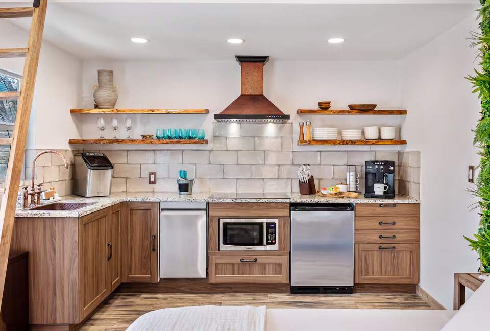 Luxury Retreat | With Hot/Cold Pool & Sauna - Wimberley, Texas