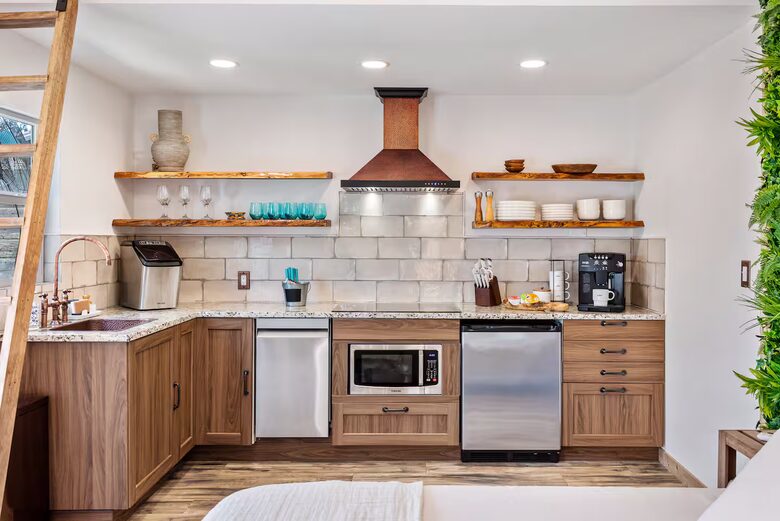 Luxury Retreat | With Hot/Cold Pool & Sauna - Wimberley, Texas