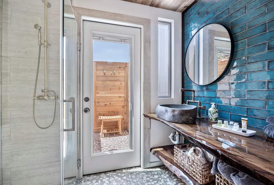 Luxury Retreat | With Hot/Cold Pool & Sauna - Wimberley, Texas