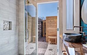 Luxury Retreat | With Hot/Cold Pool & Sauna - Wimberley, Texas