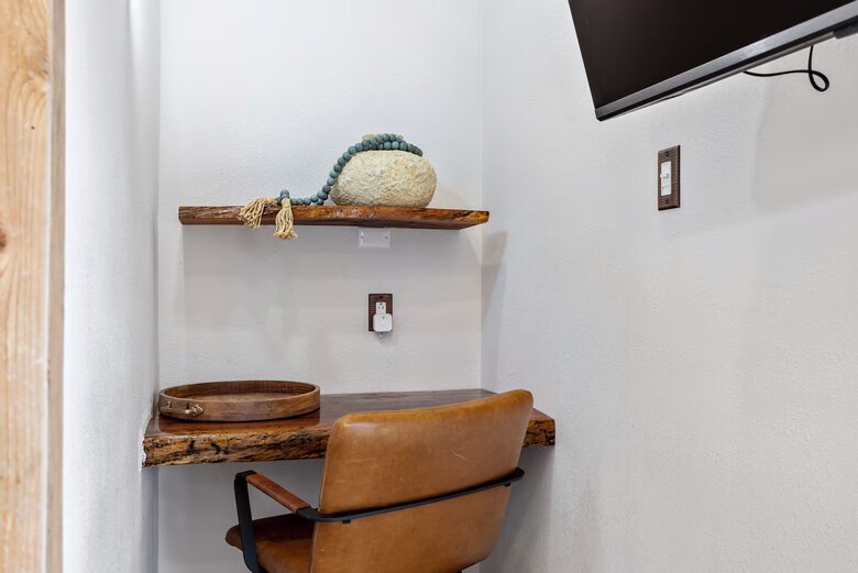 Luxury Retreat | With Hot/Cold Pool & Sauna - Wimberley, Texas