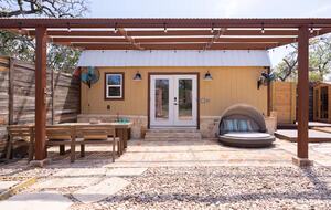 Luxury Retreat | With Hot/Cold Pool & Sauna - Wimberley, Texas