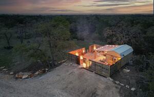Luxury Retreat | With Hot/Cold Pool & Sauna - Wimberley, Texas