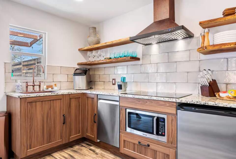 Luxury Retreat | With Hot/Cold Pool & Sauna - Wimberley, Texas