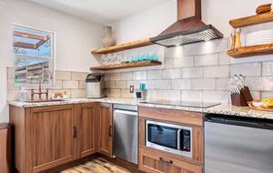 Luxury Retreat | With Hot/Cold Pool & Sauna - Wimberley, Texas