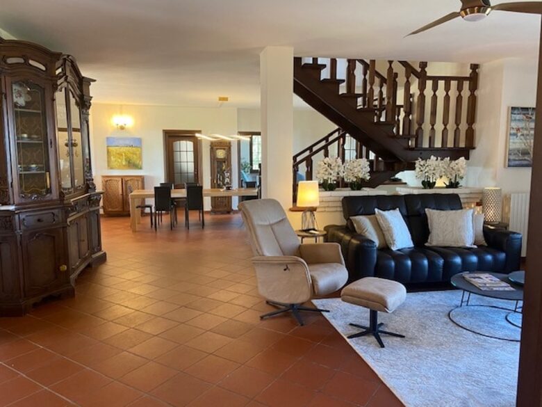 Elegant Italian Retreat Surrounded by Vineyards - Piana del Salto, Italy