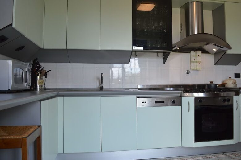 Elegant Italian Retreat Surrounded by Vineyards - Piana del Salto, Italy