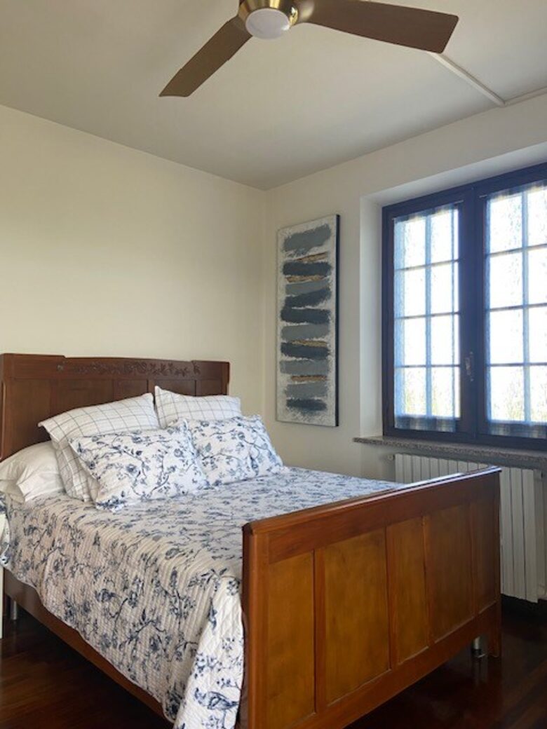 Elegant Italian Retreat Surrounded by Vineyards - Piana del Salto, Italy