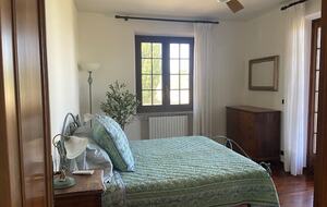 Elegant Italian Retreat Surrounded by Vineyards - Piana del Salto, Italy