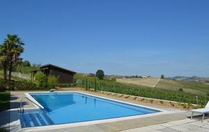 Elegant Italian Retreat Surrounded by Vineyards - Piana del Salto, Italy