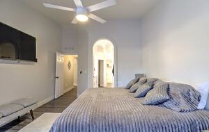 Stylish Arizona Escape Close to Events, Dining & Entertainment - Glendale, Arizona