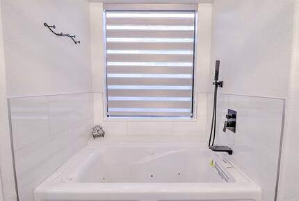 Stylish Arizona Escape Close to Events, Dining & Entertainment - Glendale, Arizona