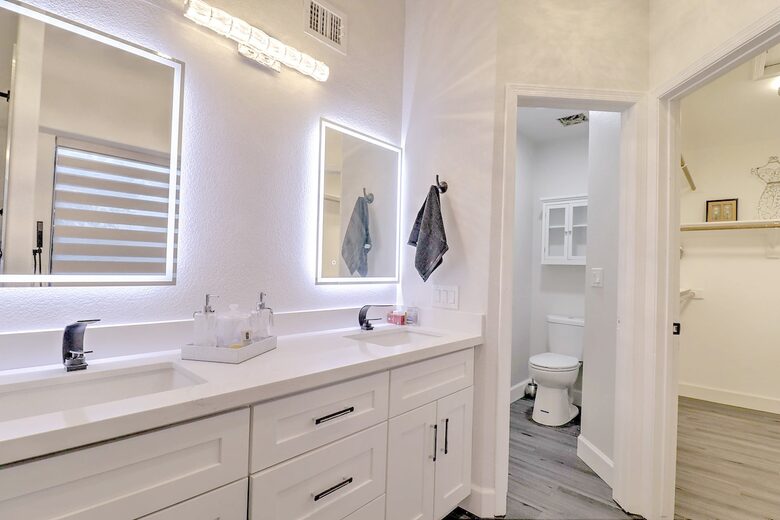 Stylish Arizona Escape Close to Events, Dining & Entertainment - Glendale, Arizona