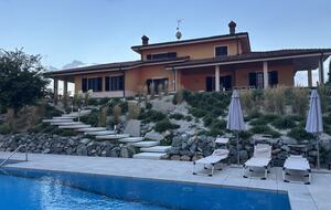 Elegant Italian Retreat Surrounded by Vineyards - Piana del Salto, Italy