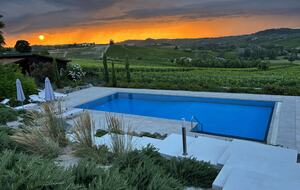 Elegant Italian Retreat Surrounded by Vineyards - Piana del Salto, Italy