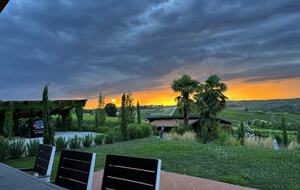 Elegant Italian Retreat Surrounded by Vineyards - Piana del Salto, Italy