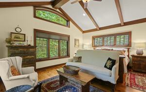 Blue Ridge Gem near Boone and Blowing Rock - Boone, North Carolina