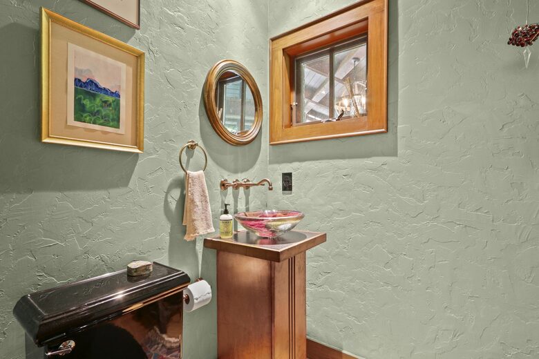 Blue Ridge Gem near Boone and Blowing Rock - Boone, North Carolina