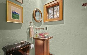 Blue Ridge Gem near Boone and Blowing Rock - Boone, North Carolina