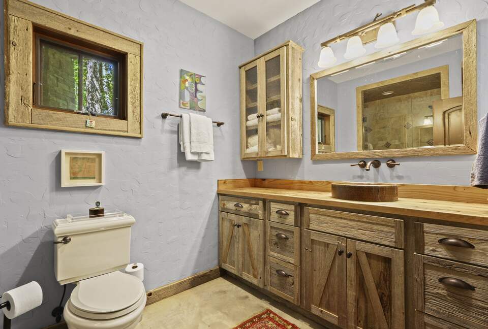 Blue Ridge Gem near Boone and Blowing Rock - Boone, North Carolina